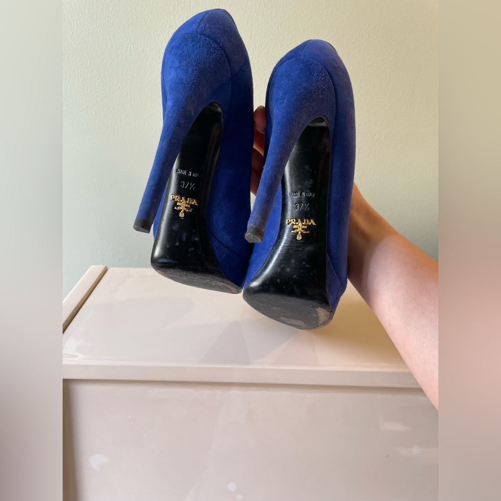 Prada Blue Pointed-Toe Suede Heels - Picture 4 of 9